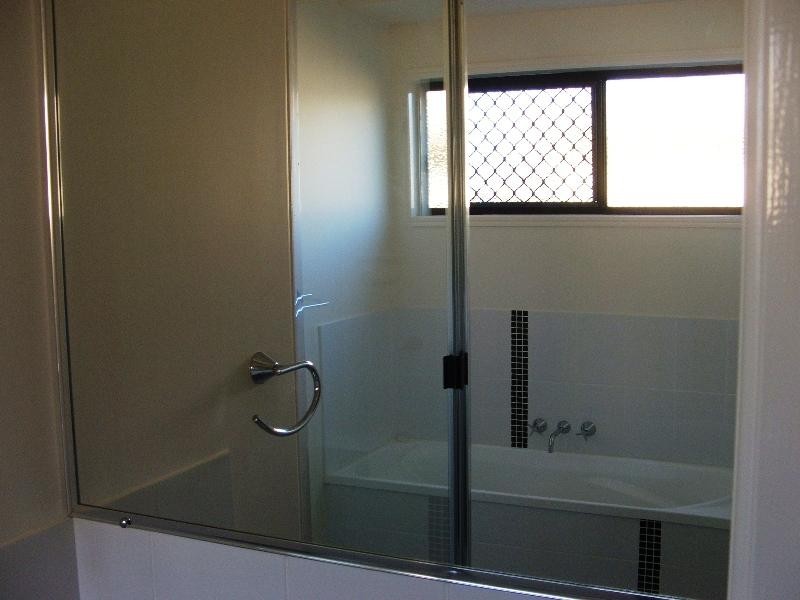 L33 Lady Penrhyn Drive, Mariner’s Cove, Eli Waters QLD 4655