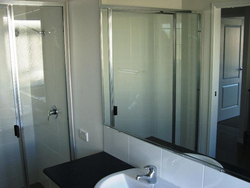 L33 Lady Penrhyn Drive, Mariner’s Cove, Eli Waters QLD 4655