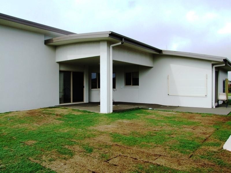 L34 Lady Penrhyn Drive, Mariner’s Cove, Eli Waters QLD 4655