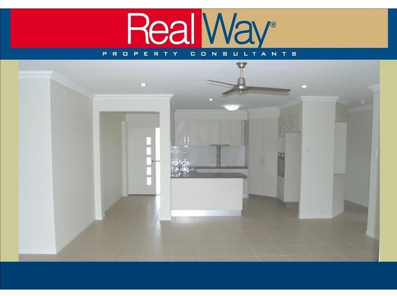 8 Fishburn Way, Mariner’s Cove, Eli Waters QLD 4655