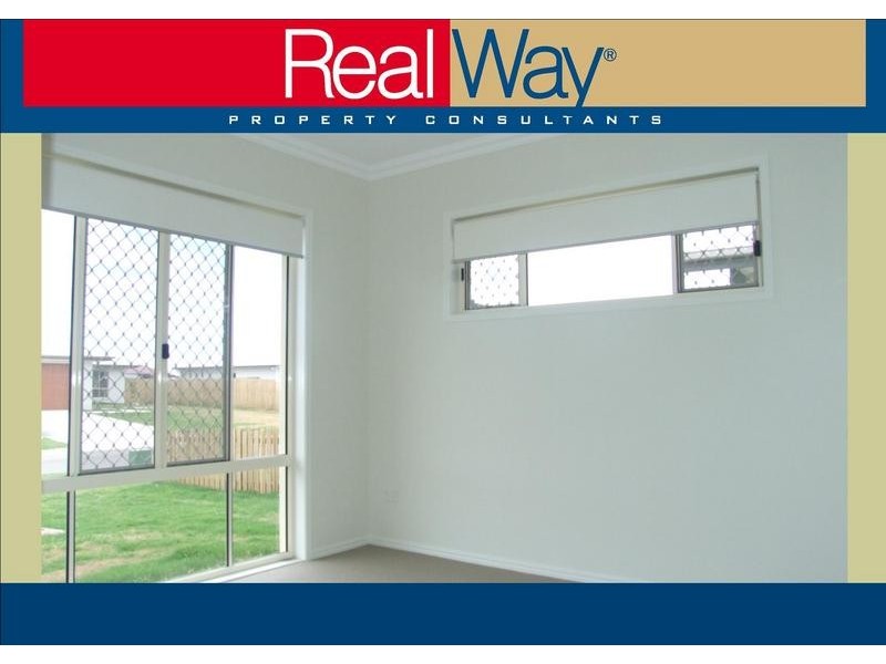 8 Fishburn Way, Mariner’s Cove, Eli Waters QLD 4655