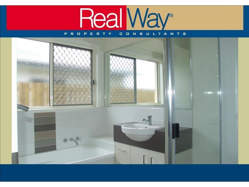 8 Fishburn Way, Mariner’s Cove, Eli Waters QLD 4655