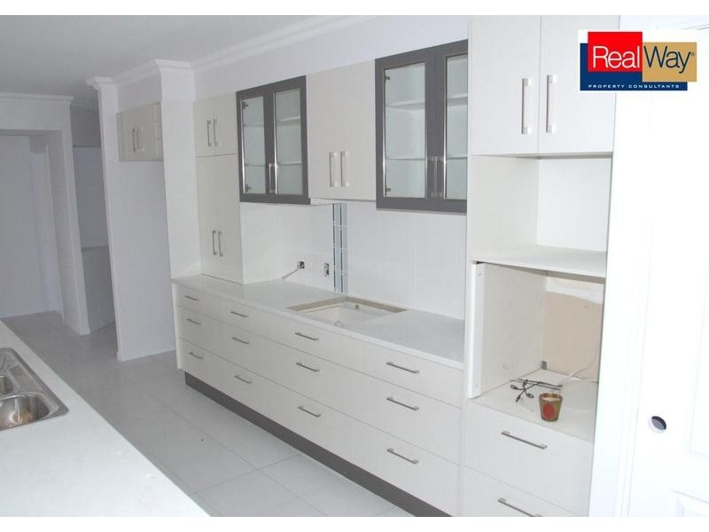 7 Fishburn Way, Eli Waters QLD 4655