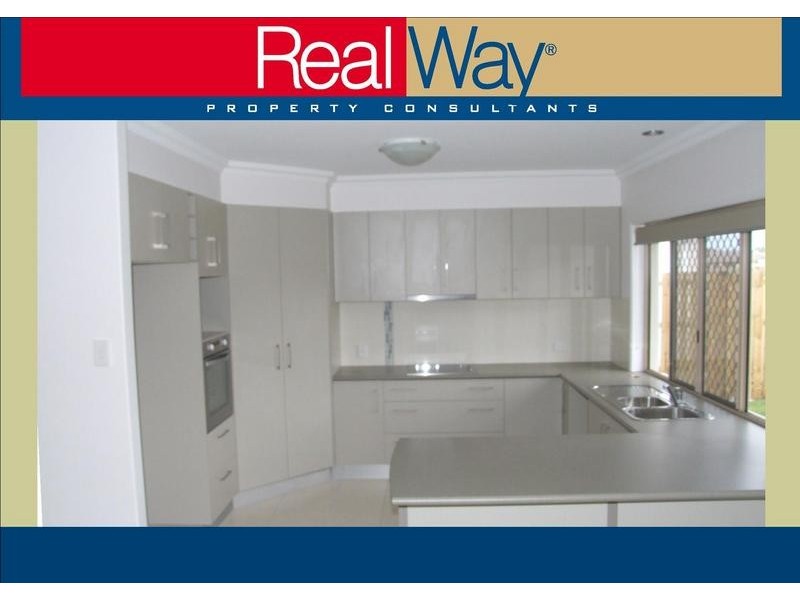 5 Fishburn Way, Mariner’s Cove, Eli Waters QLD 4655