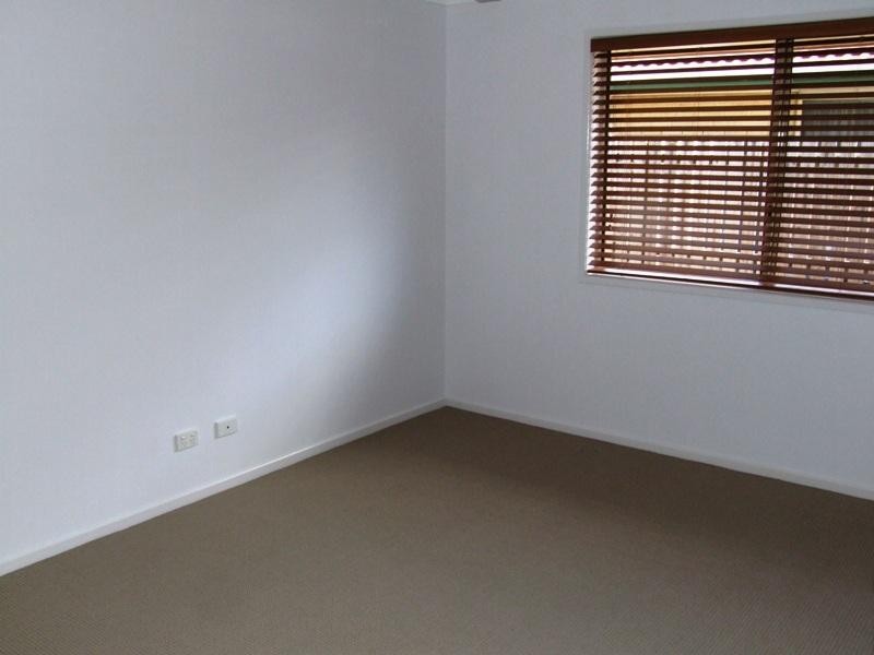 122 Snapper Street, Kawungan QLD 4655