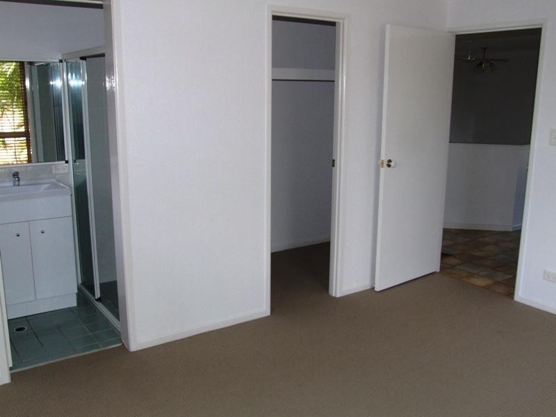 122 Snapper Street, Kawungan QLD 4655