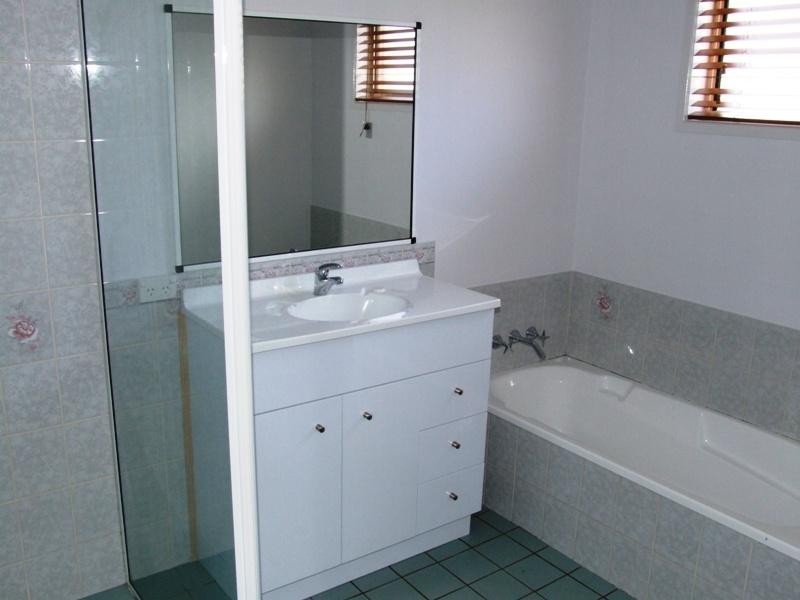 122 Snapper Street, Kawungan QLD 4655