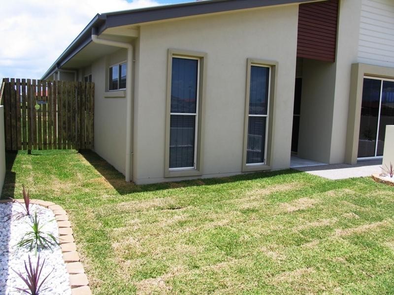 1 Yongala Avenue, Mariner’s Cove, Eli Waters QLD 4655