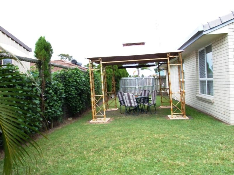 32 Michelle Drive, Point Vernon QLD 4655