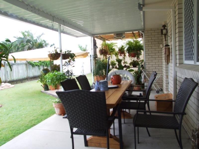 32 Michelle Drive, Point Vernon QLD 4655
