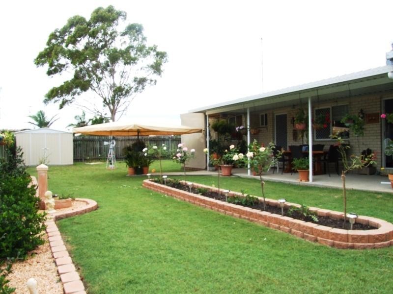 32 Michelle Drive, Point Vernon QLD 4655
