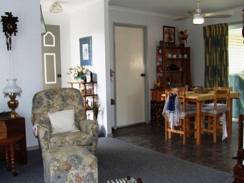 32 Michelle Drive, Point Vernon QLD 4655