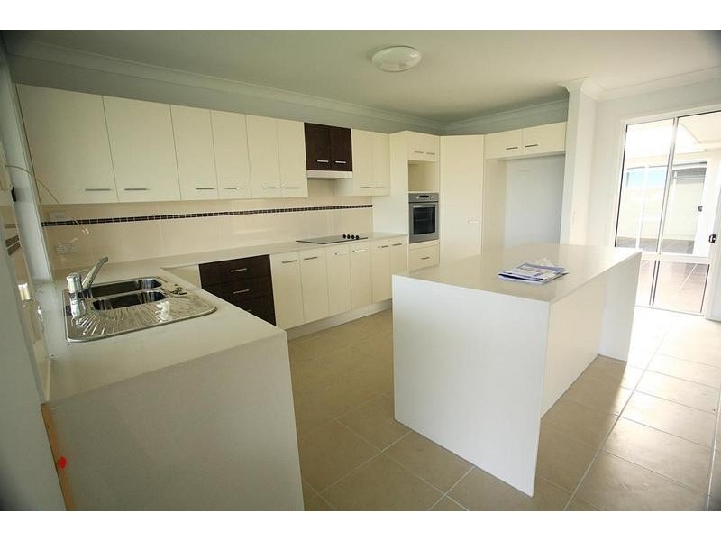 L272 Earl St Vincent Circuit, Mariner’s Cove, Eli Waters QLD 4655