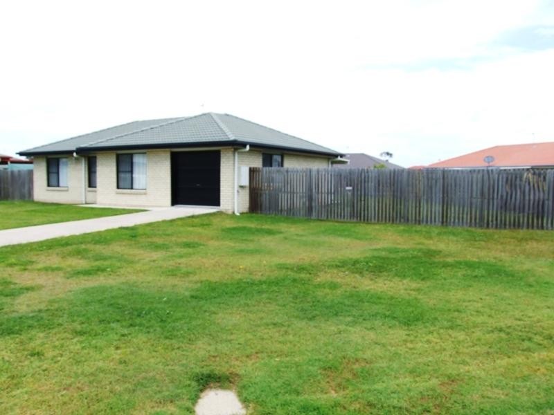 38 Wide Bay Drive, Eli Waters QLD 4655