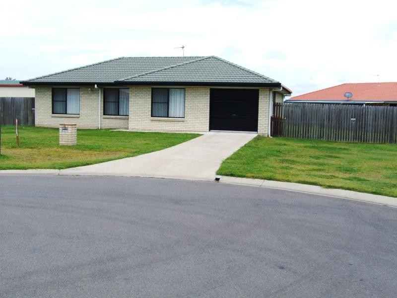 38 Wide Bay Drive, Eli Waters QLD 4655