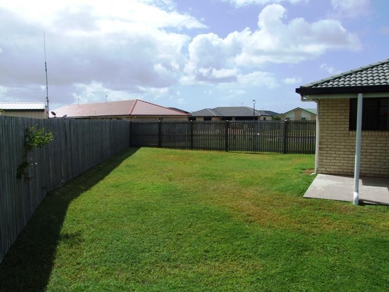38 Wide Bay Drive, Eli Waters QLD 4655