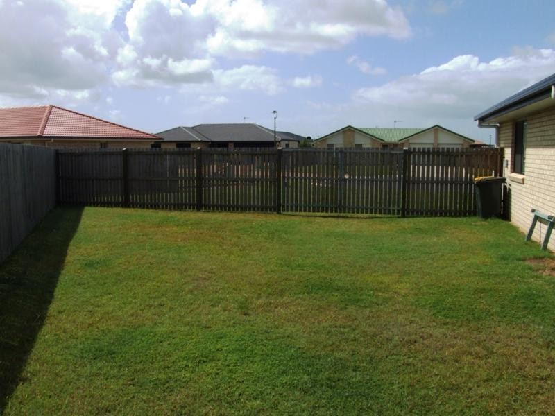 38 Wide Bay Drive, Eli Waters QLD 4655