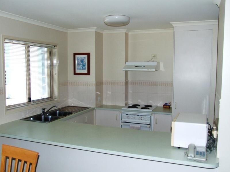 12/ 566 Esplanade, Urangan QLD 4655