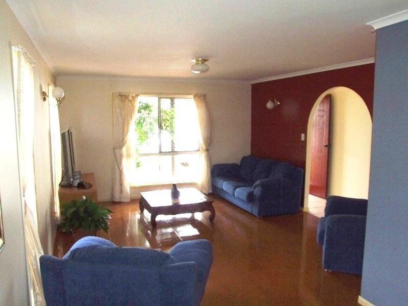 11 Royal Drive, Kawungan QLD 4655