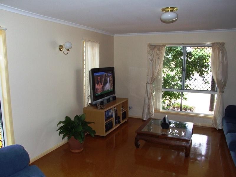 11 Royal Drive, Kawungan QLD 4655