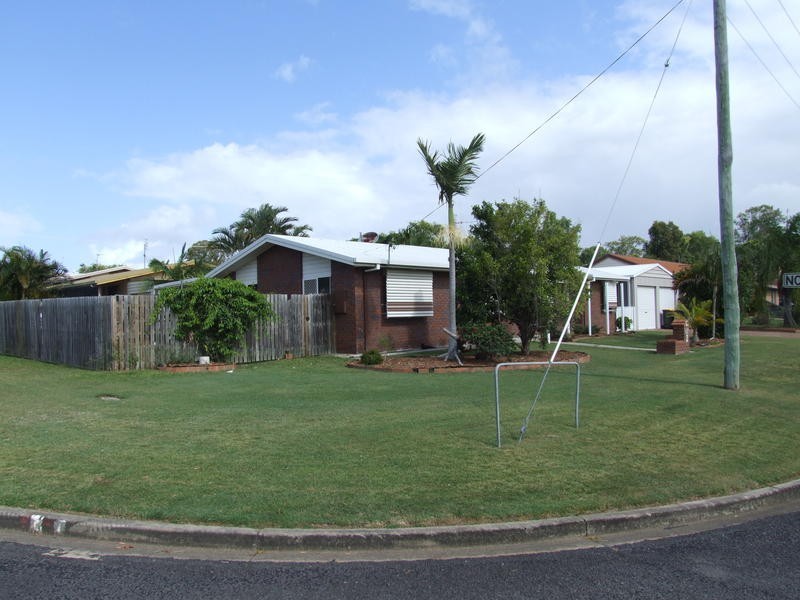 2 Howlett Street, Urangan QLD 4655