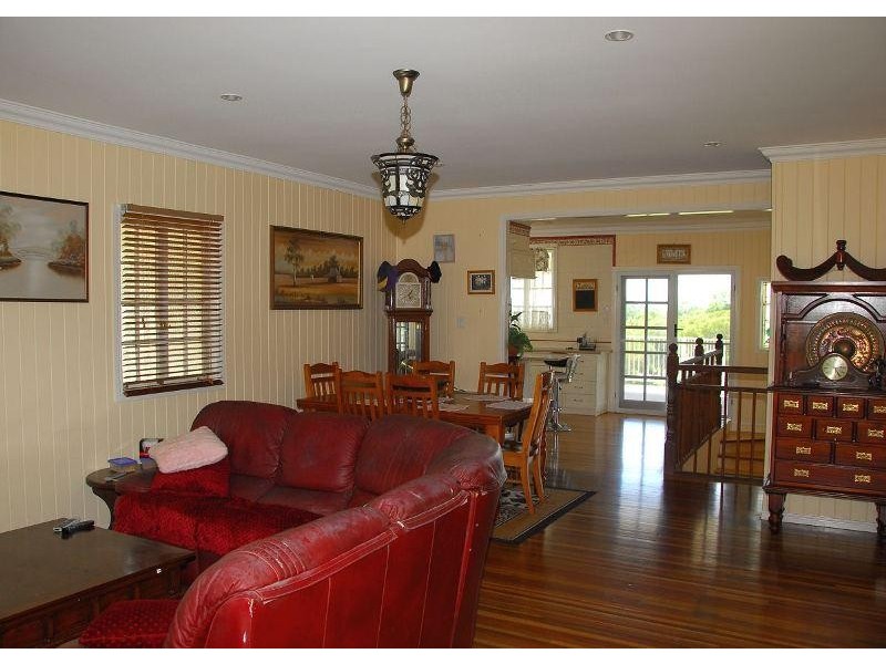 6 Dolphin Avenue, Booral QLD 4655