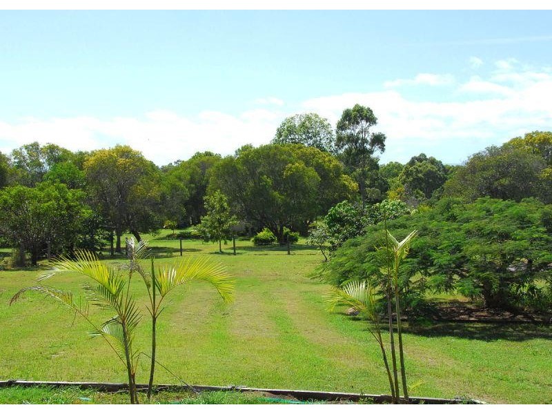 6 Dolphin Avenue, Booral QLD 4655