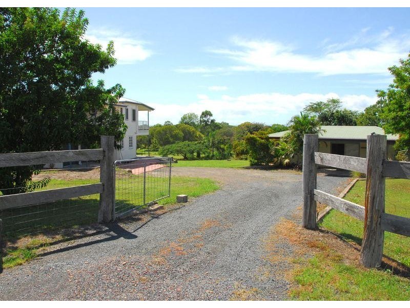 6 Dolphin Avenue, Booral QLD 4655