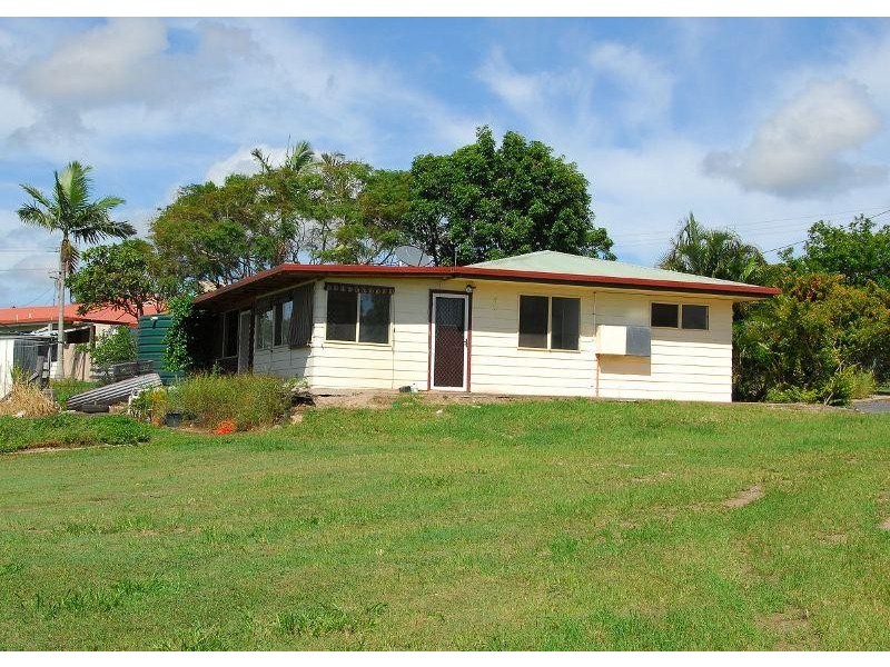 6 Dolphin Avenue, Booral QLD 4655