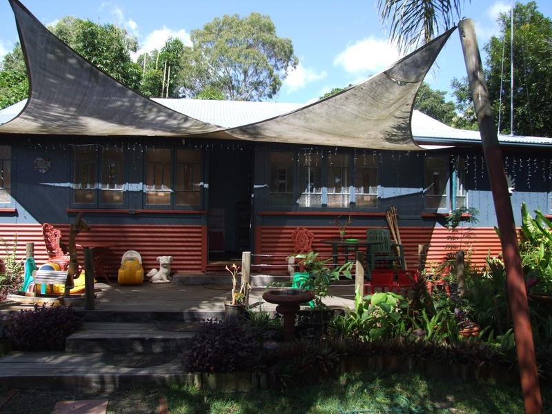 7 Hibiscus Street, Urangan QLD 4655