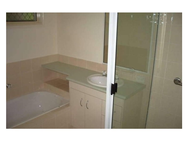 39/415 Boat Harbour Drive, Torquay QLD 4655