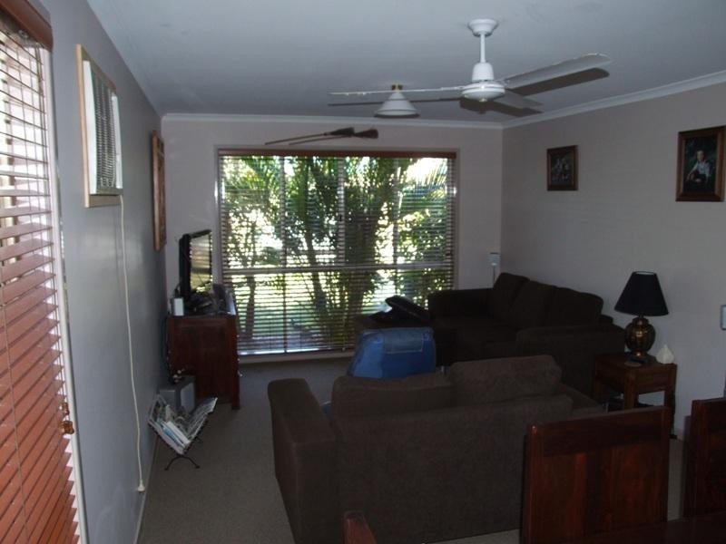 1 Oxford Place, Pialba QLD 4655