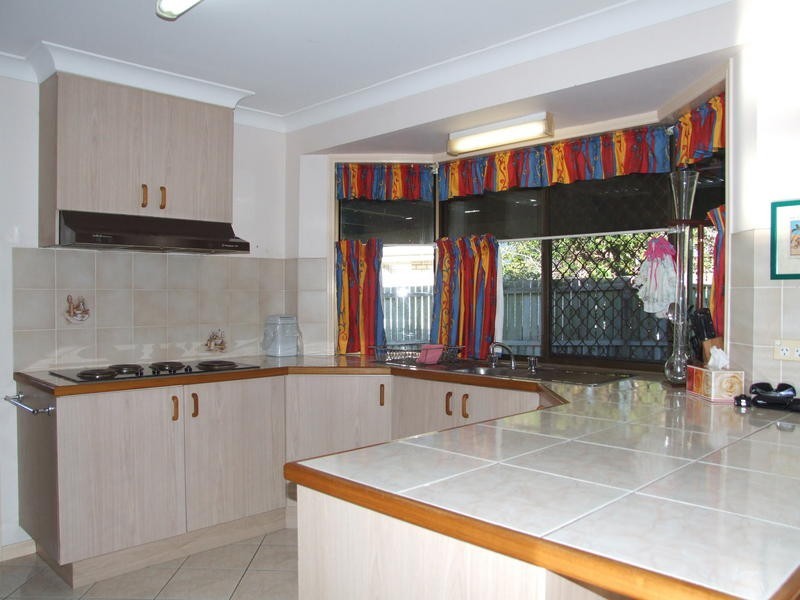 19 Victor Drive, Kawungan QLD 4655
