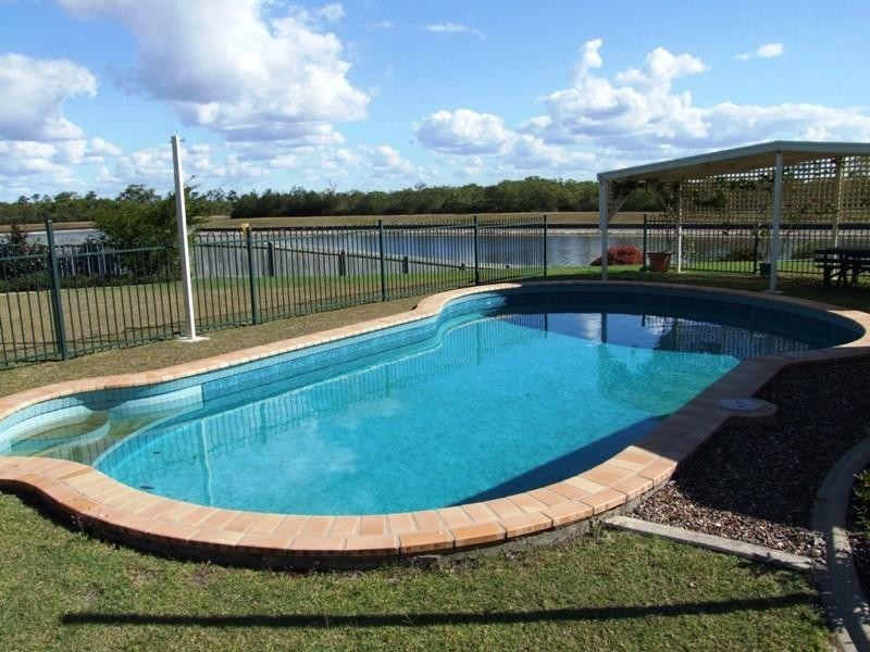 34 Bushlark Avenue, Eli Waters QLD 4655
