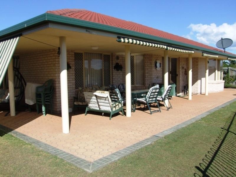 34 Bushlark Avenue, Eli Waters QLD 4655
