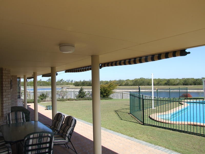 34 Bushlark Avenue, Eli Waters QLD 4655