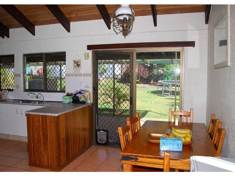 5 Lincolnfield Street, Torquay QLD 4655