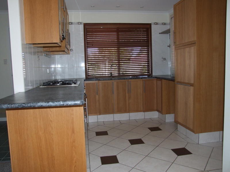 13 Acacia Street, Point Vernon QLD 4655