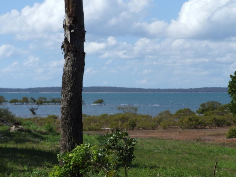 80 Ti Tree Road East, Booral QLD 4655