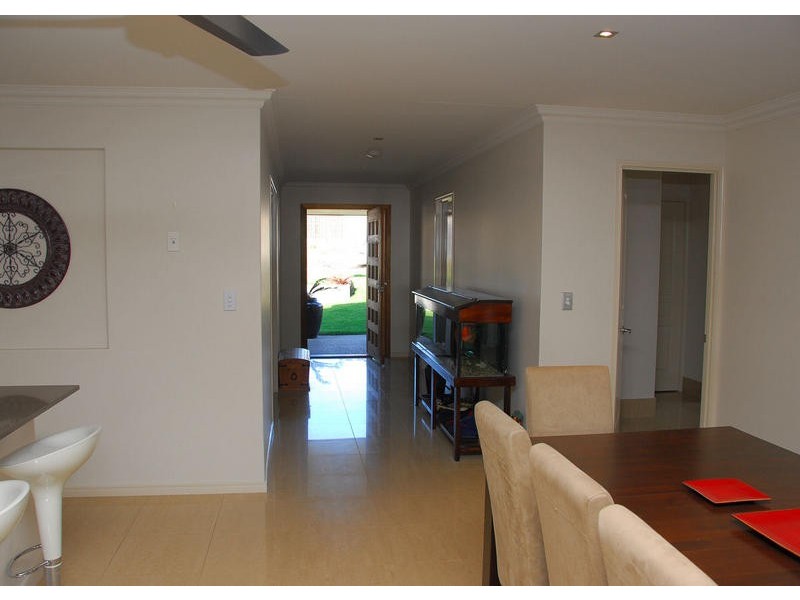15 Bay Park Road, Wondunna QLD 4655