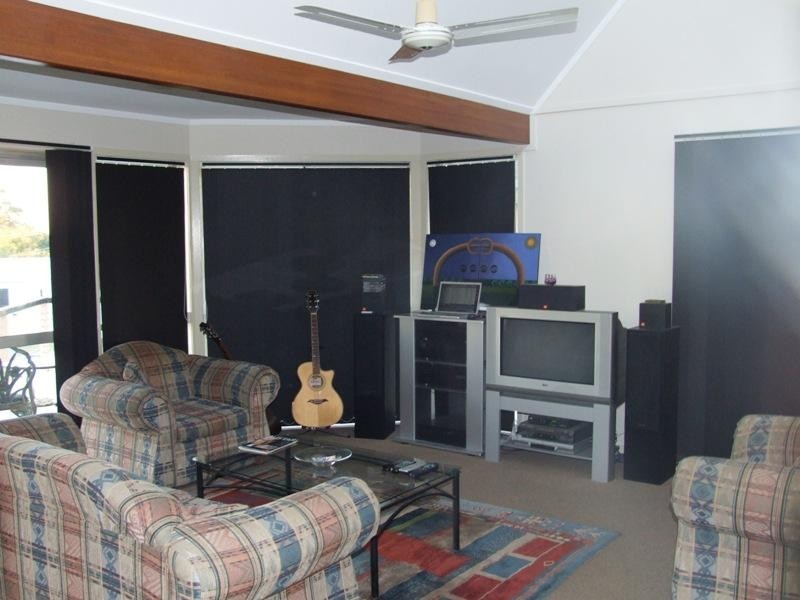 6 Regency Avenue, Urraween QLD 4655