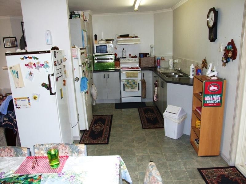 86 Corser Street, Point Vernon QLD 4655