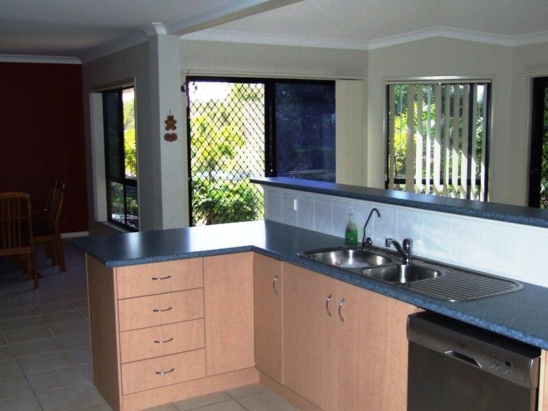 5 Montuna Court, Wondunna QLD 4655