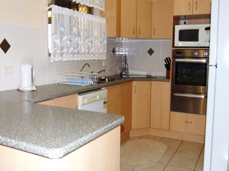 2 Anchorage Circuit, Point Vernon QLD 4655