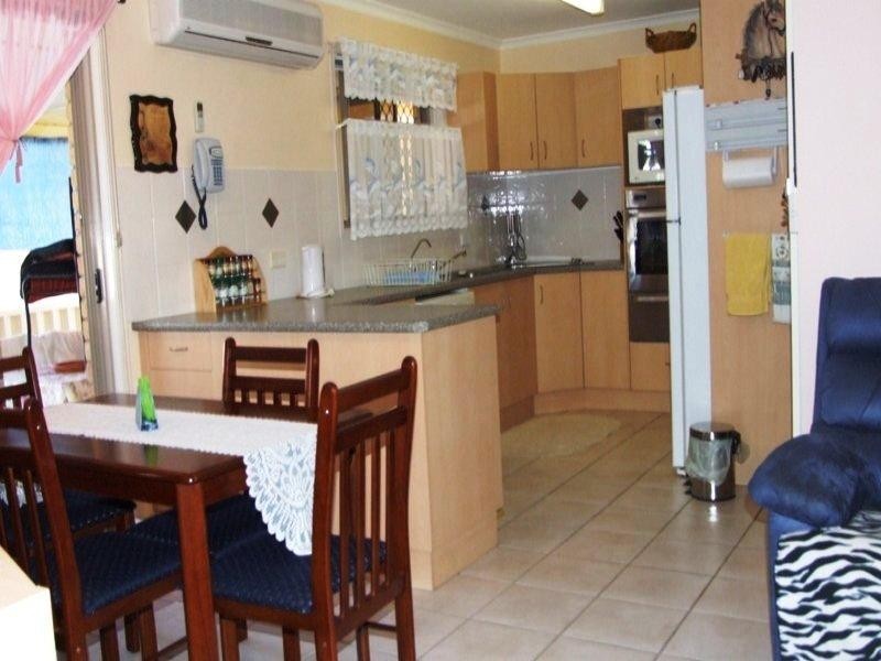 2 Anchorage Circuit, Point Vernon QLD 4655