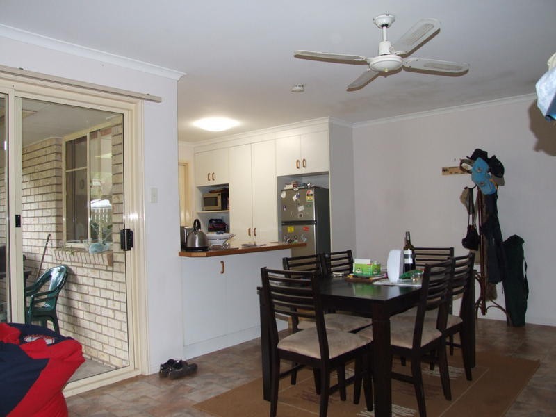 12 Vicki Parade, Torquay QLD 4655