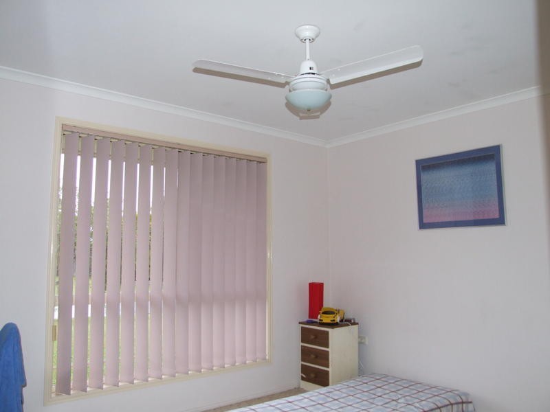 12 Vicki Parade, Torquay QLD 4655