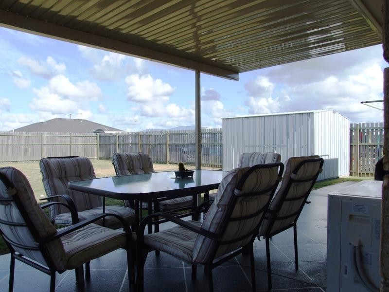 28 Gunsynd Way, Point Vernon QLD 4655