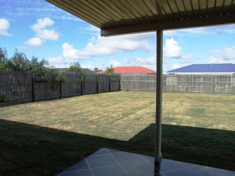 28 Gunsynd Way, Point Vernon QLD 4655