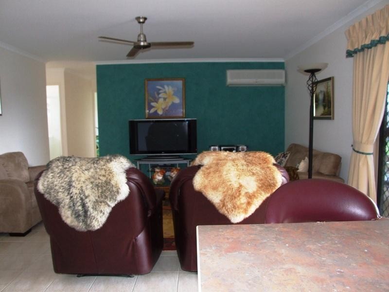 11 Endeavour Way, Eli Waters QLD 4655